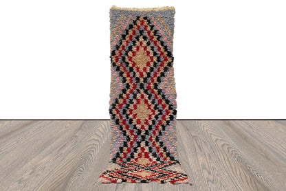 Tapis berbère marocain ancien à couloir étroit, tapis tissé coloré à carreaux Boucherouite 3x9.