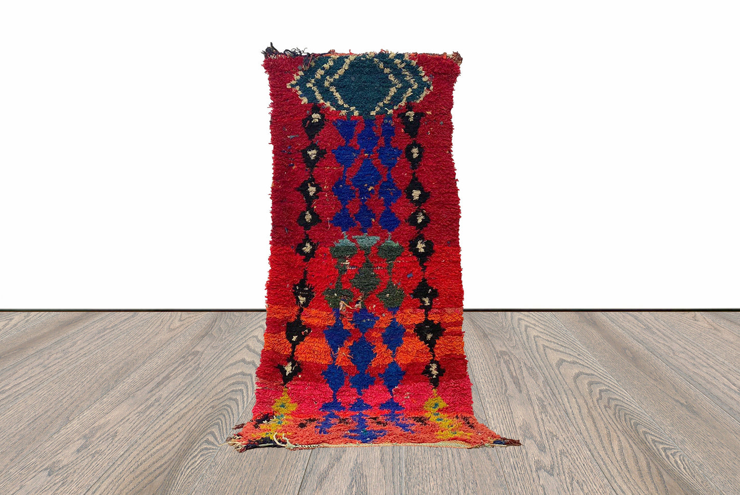 Tapis de couloir berbère marocain coloré de 7 x 3 pieds.