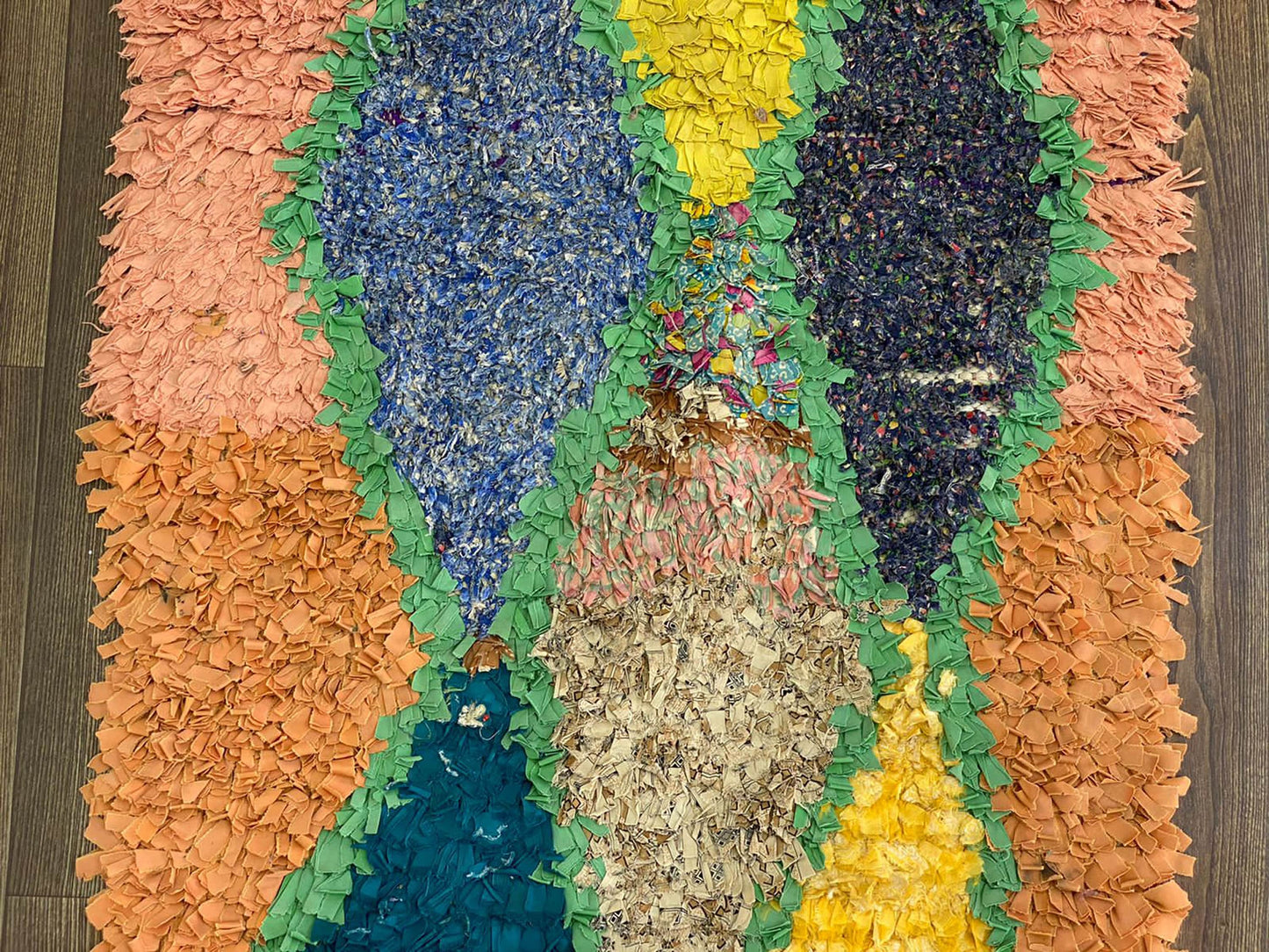 Tapis de couloir berbère à losanges Boucherouite 3x7 pieds.