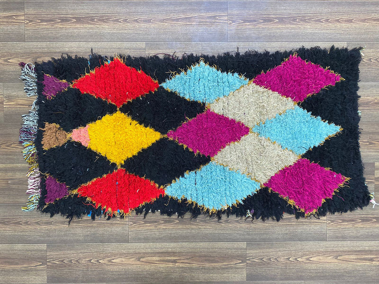 Tapis de couloir marocain coloré 3x5 petits diamants, tapis de couloir berbère tissé à la main.