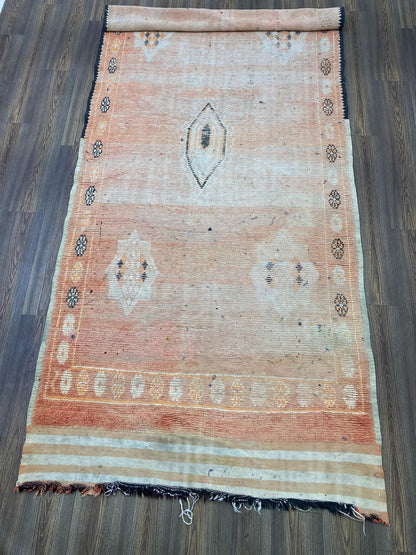 Tapis marocain vintage rose 5x12.