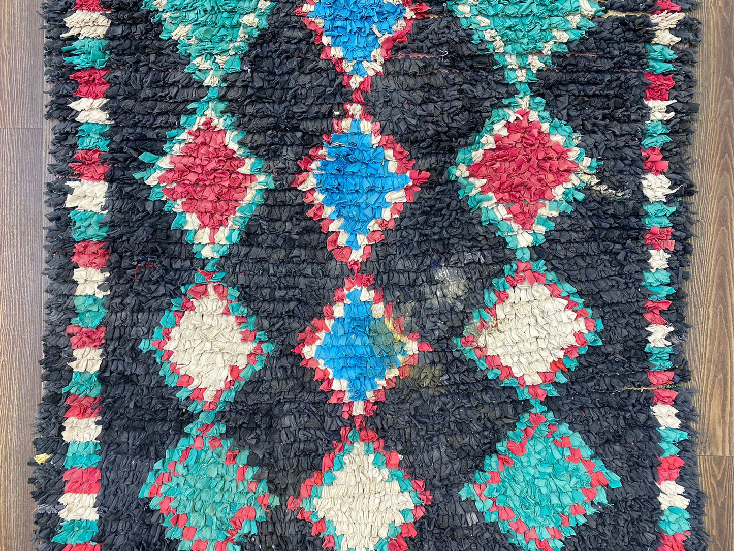 Tapis berbère marocain vintage à motifs de diamants 4x7.