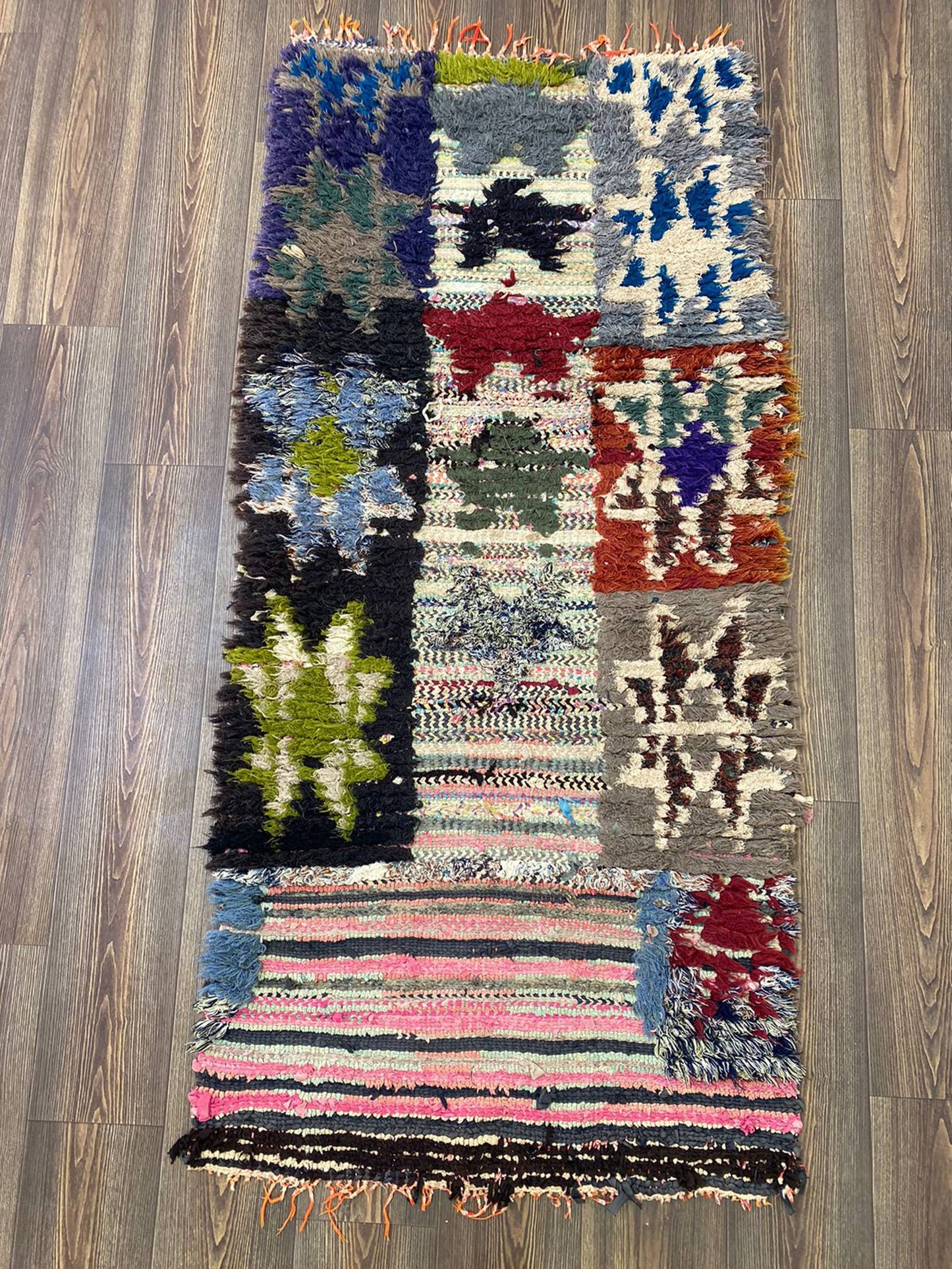 Tapis vintage de petite taille 3x6, tapis berbères marocains tissés à la main.