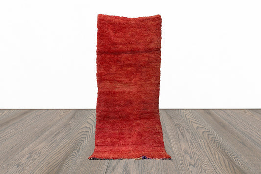 Tapis berbères marocains 3x9, tapis de couloir uni rouge vintage.