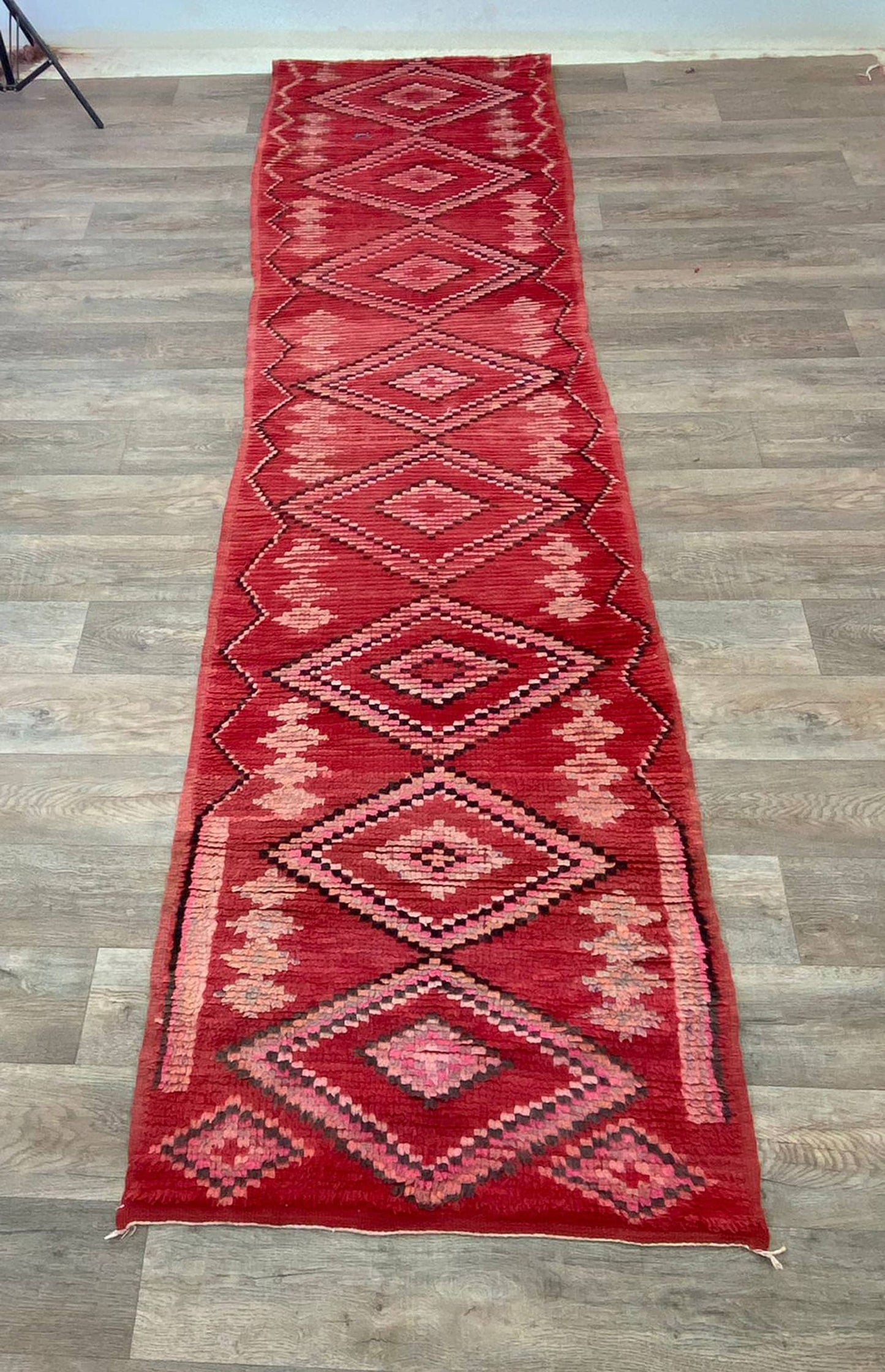 Tapis de couloir long marocain rouge 3x14.