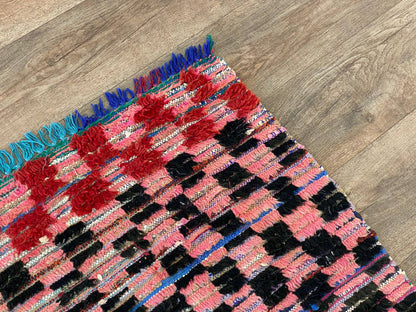 Tapis marocain à carreaux colorés 4x8.