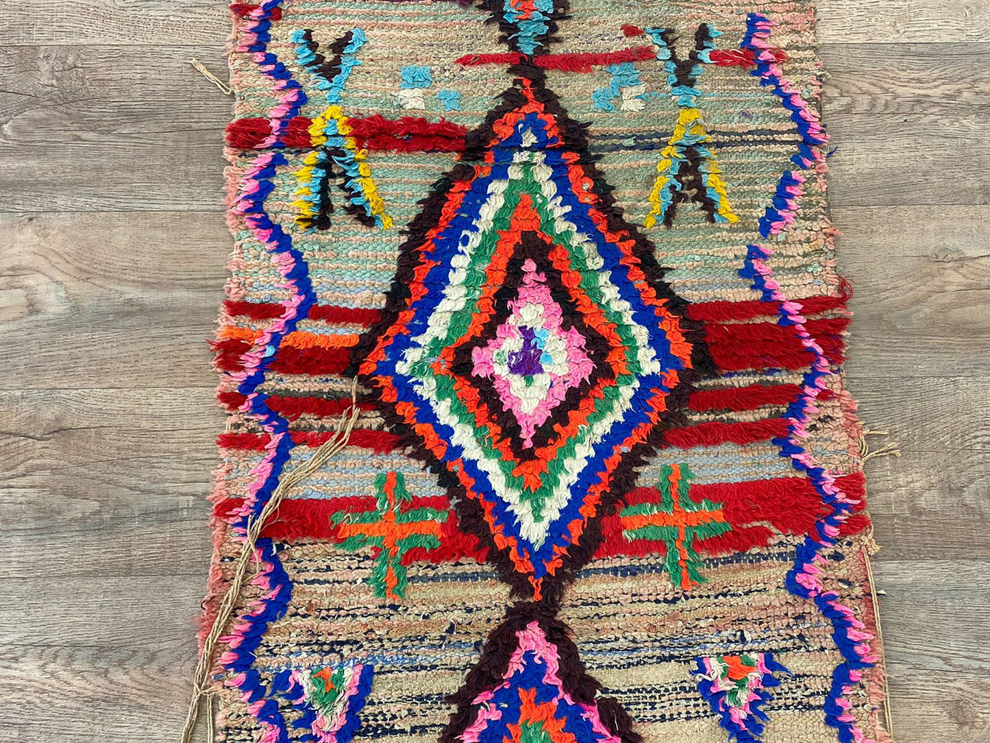 Tapis de couloir marocain à longs losanges 2x8,5.