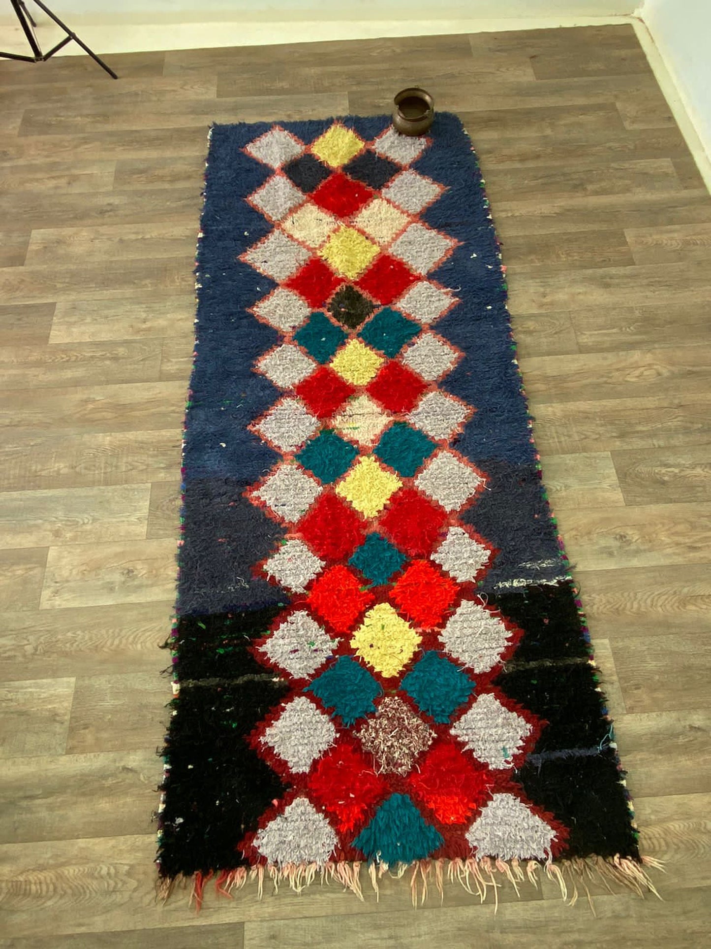 Tapis de couloir marocain étroit à losanges 4x9,5.