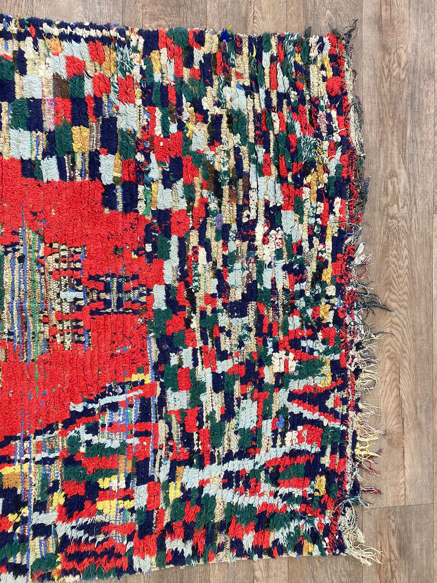 Tapis berbère marocain coloré 4x8 pieds.