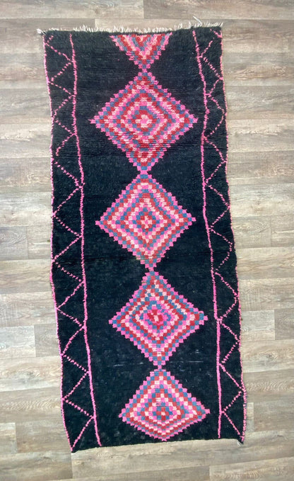 Tapis de couloir marocain en laine colorée à motifs de diamants 4x8.