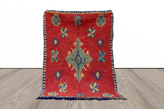 Petits tapis tissés bohèmes marocains de 3 x 5 pieds.