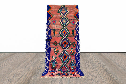 Tapis de couloir tissés marocains uniques et colorés de 3 x 8 pieds.