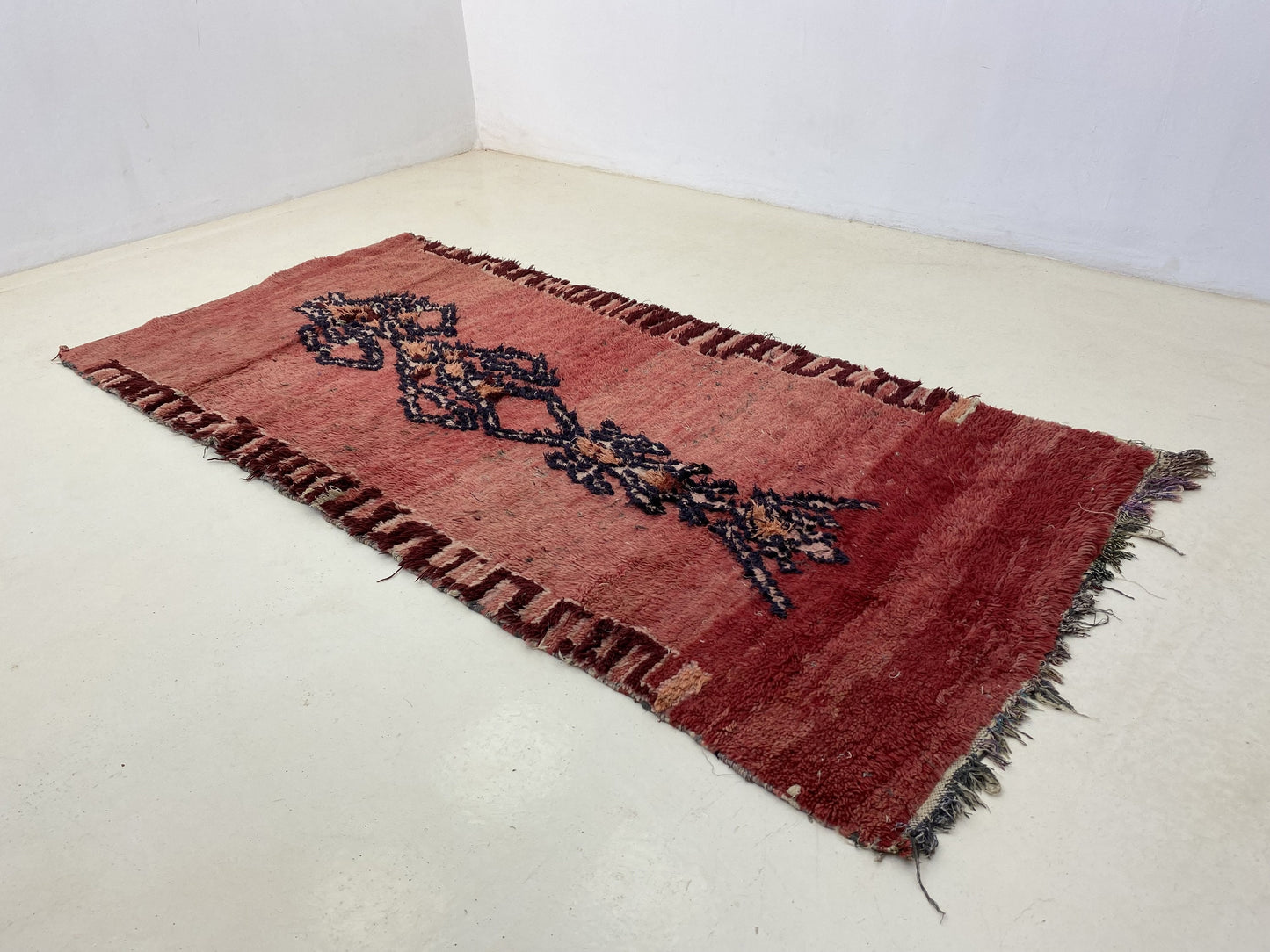 Tapis de couloir marocain en laine tissé à la main 4x8.