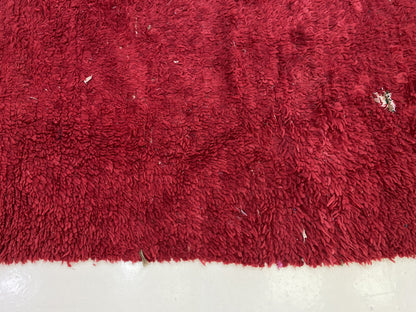 Tapis de couloir berbère marocain en laine rouge 4x10 pi.