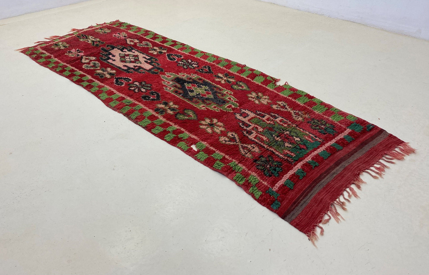 Tapis de couloir berbère vintage 3x8, tapis de couloir marocain étroit.