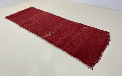 Tapis de couloir marocain en laine unie 3x8 pi.