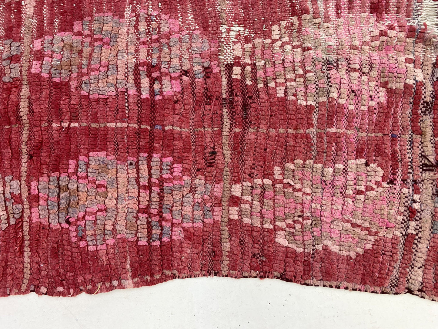 Tapis de couloir marocain vintage en laine délavée 3x8 pi.