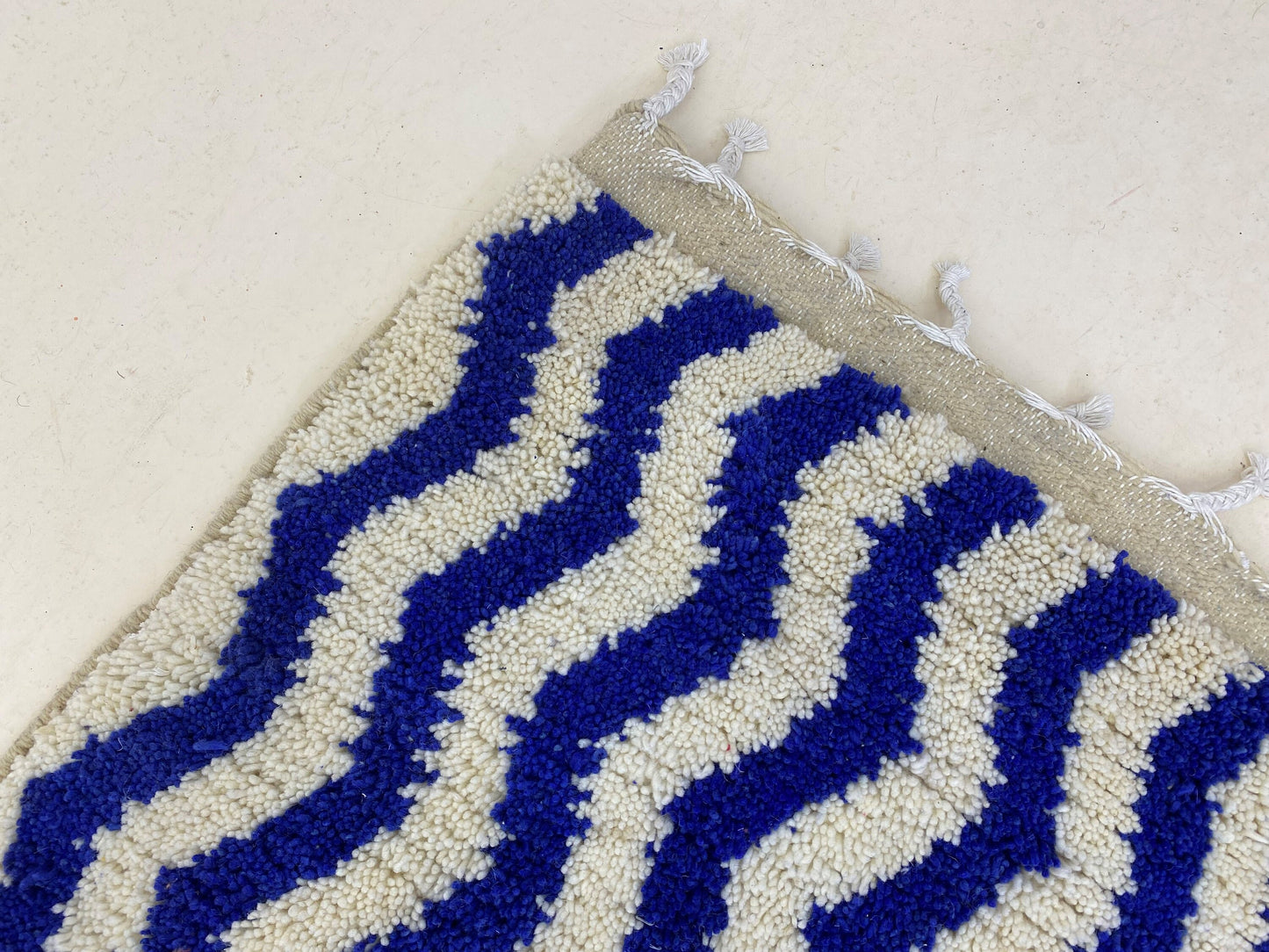 Custom rug, zigzag design - Moroccan handmade wool Berber area rugs, Fluffy Funky Rug for a Cozy Space.