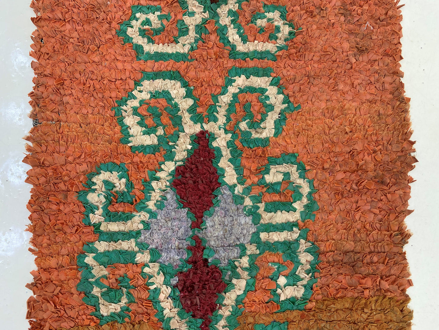 Tapis de couloir vintage Boucherouite 2x7, tapis de couloir berbère marocain.