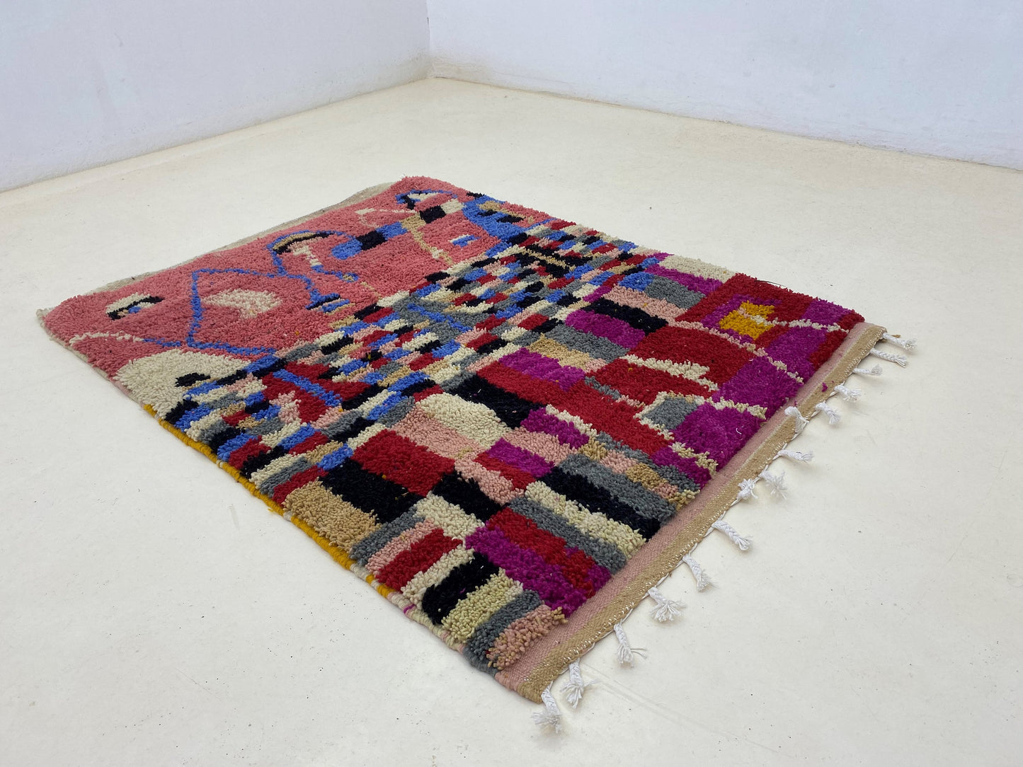 Tapis marocain, tapis personnalisé noué à la main, tapis berbère Beni Ourain fait main, tapis en laine pour salon.