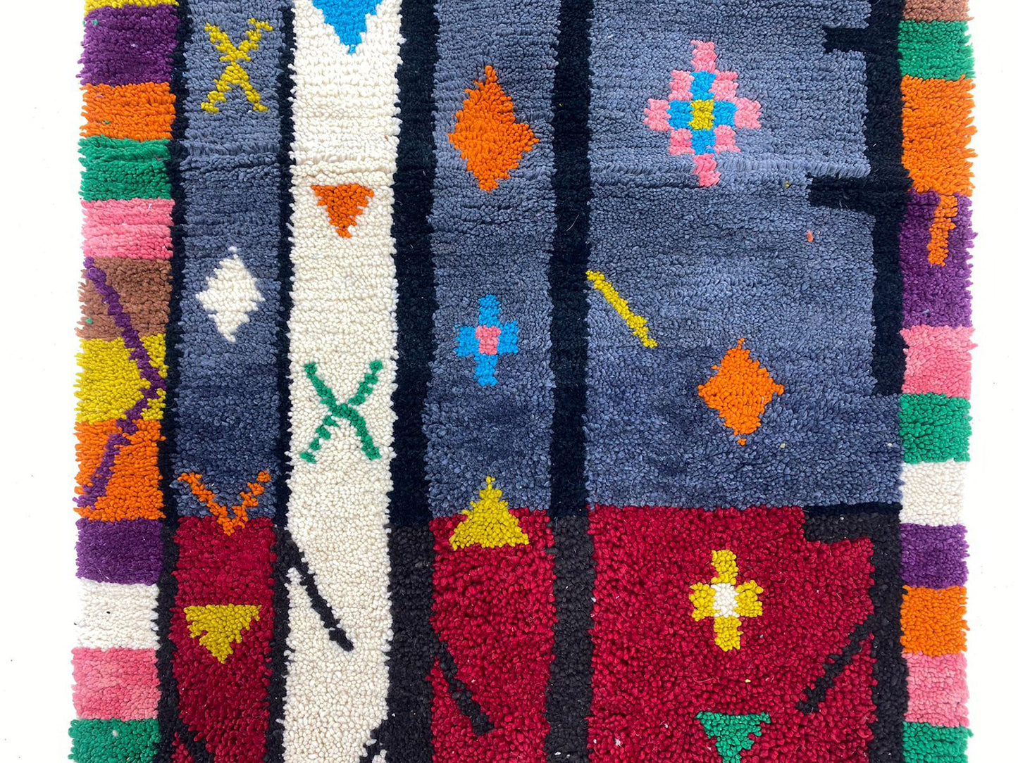 Tapis marocain noué à la main, tapis berbère bohème coloré et personnalisé.