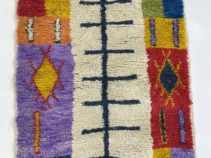 Tapis berbère marocain coloré, tapis berbère coloré tissé à la main sur mesure.