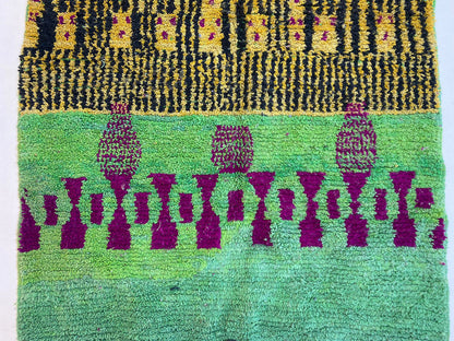 Tapis berbère marocain tissé à la main, tapis coloré sur commande.