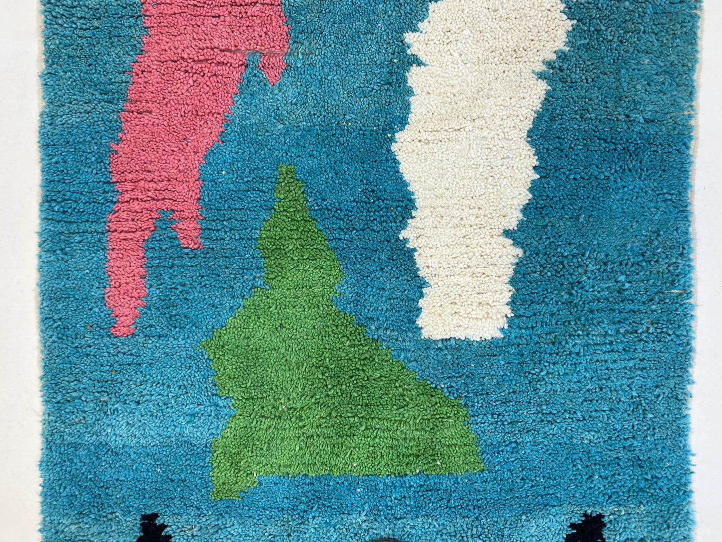 Tapis en laine marocaine coloré, tapis unique tissé à la main.