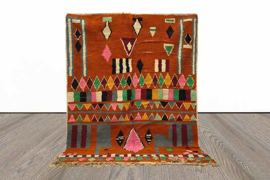 Tapis coloré unique, tapis berbère marocain tissé à la main.