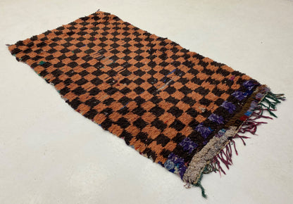 Tapis à carreaux berbère marocain 3x6, tapis en laine tissé à la main orange et noir.