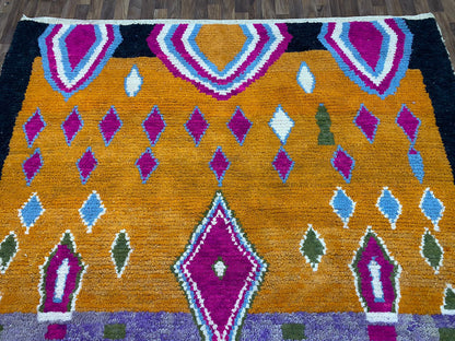 Tapis marocain berbère coloré noué à la main, tapis unique et personnalisé.