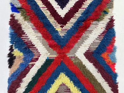 Tapis marocain, tapis vintage géométrique vibrant 3x10, tapis à chevrons unique.