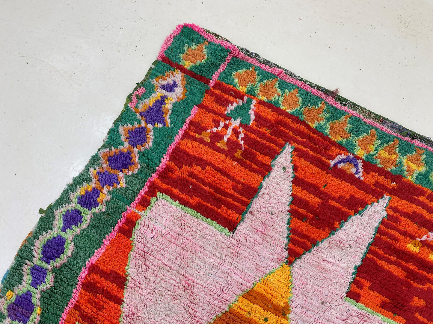 Grand tapis marocain, tapis berbère vintage géométrique 4x9.