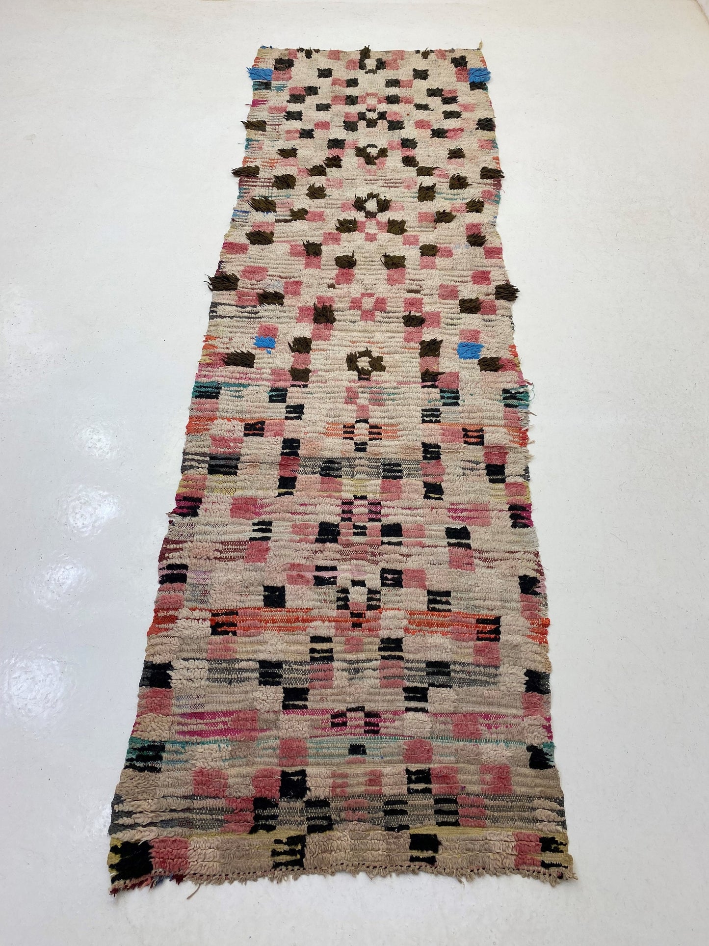 Tapis de couloir marocain 3x10, tapis au design berbère vintage.