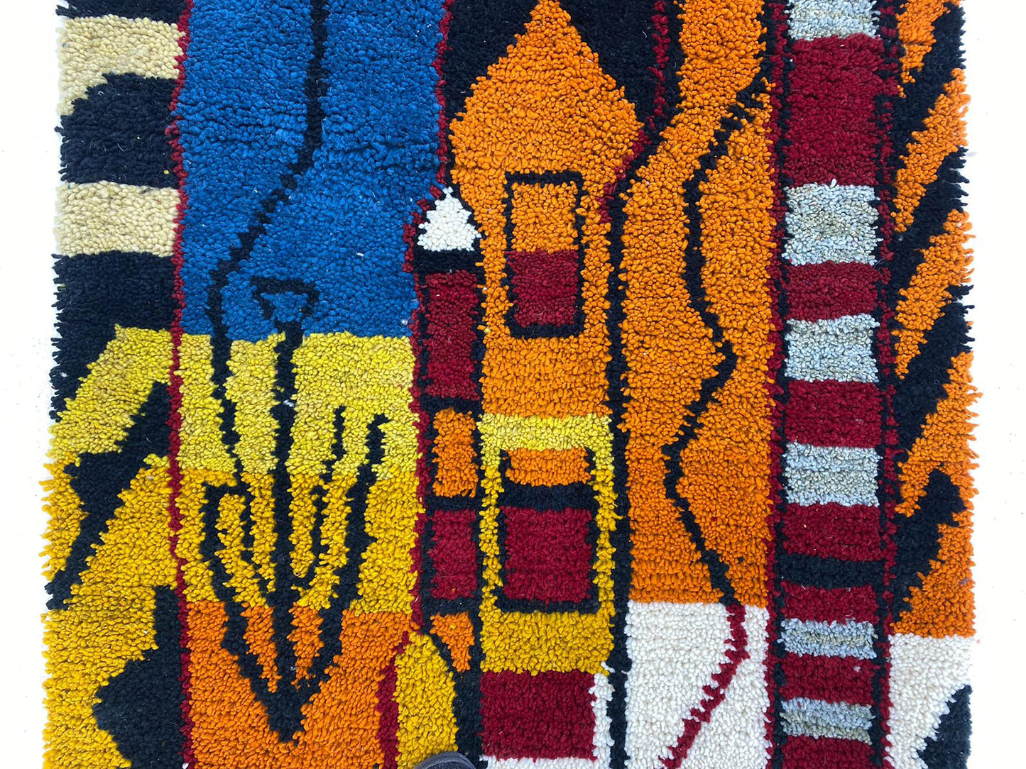 Tapis berbère marocain noué à la main, tapis coloré personnalisé.