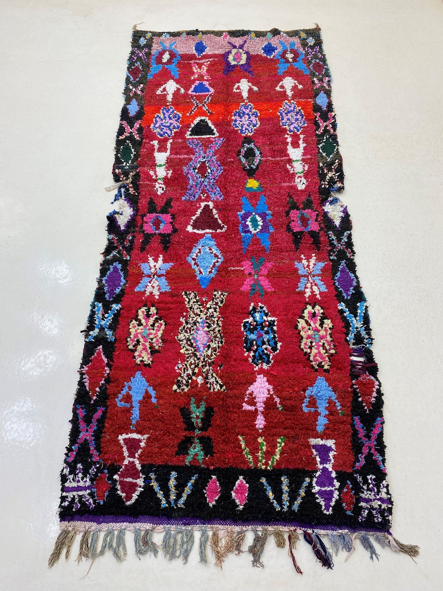 Tapis de couloir marocain 4x9, tapis vintage Boucherouite unique.