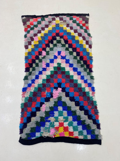 Tapis à carreaux marocain 3x5 : un charme coloré pour votre maison.