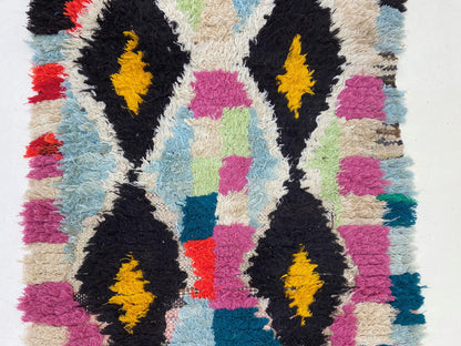 Tapis de couloir à losanges colorés d'inspiration marocaine 2x8.