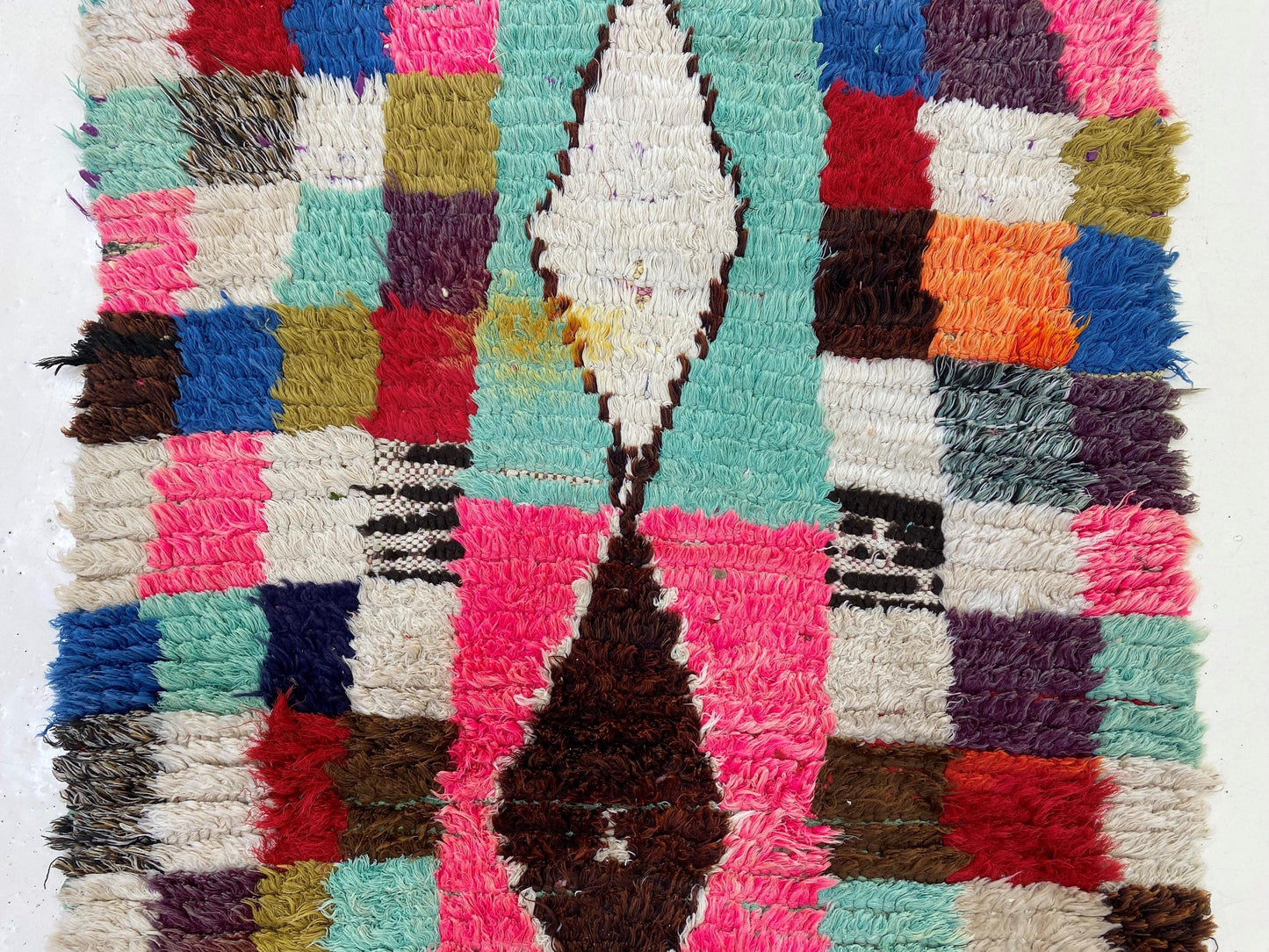 Tapis de couloir marocain unique de petite taille 2x6.