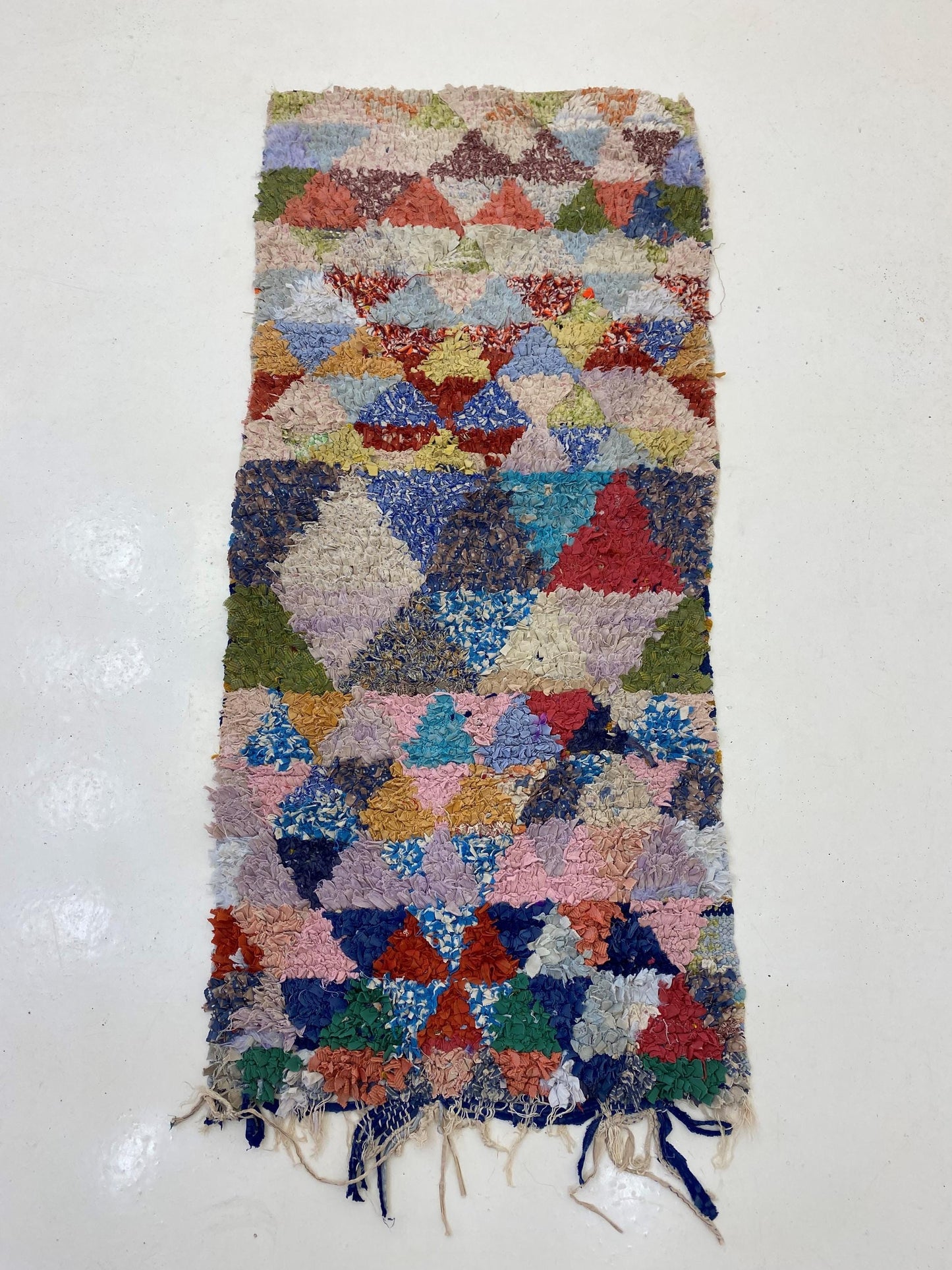 Petit tapis de couloir marocain 3x6, tapis de couloir berbère à losanges.